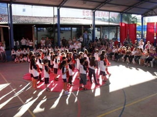 Feliz Dia Das Mães 2011 - Colégio Esquema Único