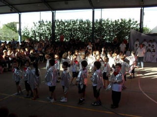 Feliz Dia Das Mães 2011 - Colégio Esquema Único