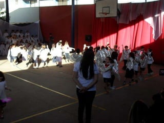 Feliz Dia Das Mães 2011 - Colégio Esquema Único