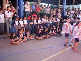 Feliz Dia Das Mães 2011 - Colégio Esquema Único