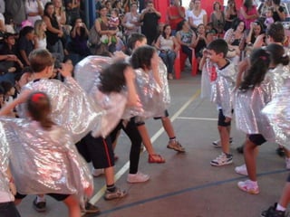 Feliz Dia Das Mães 2011 - Colégio Esquema Único