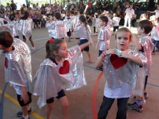 Feliz Dia Das Mães 2011 - Colégio Esquema Único