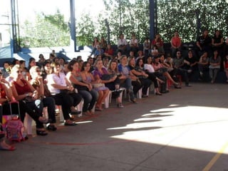 Feliz Dia Das Mães 2011 - Colégio Esquema Único