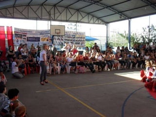 Feliz Dia Das Mães 2011 - Colégio Esquema Único