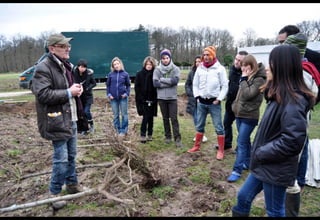 Journée de plantation d'arbres à la micro-ferme expérimentale de la Bourdaisière
