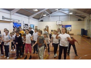 Max in the Middle Slideshow