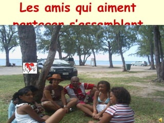 Les amis qui aiment partager s’assemblent 