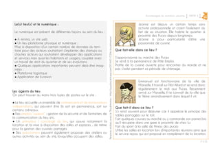 PARTIE 3
P ◊ 55
2Accompagner les mutations urbaines
Personasréalisésavecle"Bouletmaton:http://www.bouletcorp.com/2016/01/23/le-bouletmaton/
Jeanne est depuis un certain temps sans
activité professionnelle et craint l’isolement du
fait de sa situation. Elle habite le quartier à
proximité des Puces depuis longtemps.
Jeanne a pour particularité d’être une
passionnée de cuisine
Que fait-elle dans ce lieu ?
S’approvisionne au marché des Puces
Se rend à la permanence de Pôle Emploi.
Profite de la cuisine ouverte pour rencontrer du monde et ne
pas s’isoler pendant sa période de chômage.
Emmanuel est fonctionnaire de la ville de
Marseille. Il travail sur l’îlot Allard et se rend donc
régulièrement le midi aux Puces. Récemment
arrivé sur Marseille, il ne connaît de la ville que
le 9ème arrondissement dans lequel il vit.
Que fait-il dans ce lieu ?
S’y rend souvent pour déjeuner car il apprécie le principe des
tables partagées sur le toit.
Fait quelques courses au marché ou y commande son panier bio
qu’il récupère dans une gare à proximité de chez lui
Fait du sport à la salle de fitness des puces
Utilise les salles en location lors d’importantes réunions ainsi que
le service repas qui est proposé en complément de la location.
Le(s) lieu(x) et le numérique :
Le numérique est présent de différentes façons au sein du lieu :
● A minima, un site web
● Un lieu plateforme physique et numérique :
Mise à disposition d’un certain nombre de données du terri-
toire pour des acteurs souhaitant s’implanter, des startups ou
d’autres acteurs qui souhaitent développer des applications
et services mais aussi les habitants et usagers, couplée avec
un travail de récit du quartier et de ses évolutions
● Quelques applications importantes peuvent déjà être imag-
inées :
● Plateforme logistique
● Application de livraison
Les agents du lieu
On peut trouver au moins trois types de postes sur le site :
● Le lieu accueille un ensemble de commerçants et de restaurateurs
indépendants, qui peuvent être là soit en permanence, soit sur
certains créneaux.
● Des emplois “support” : gestion de la sécurité et de l’entretien, de
la communication du lieu, etc.
● Un animateur / concierge du lieu, qui assure notamment la
location et la mise à disposition des salles et espaces ; de même
pour la gestion des cuisines partagés.
● Des associations peuvent également proposer des ateliers ou
autres activités au sein du site, lorsqu’elles occupent des salles.
 