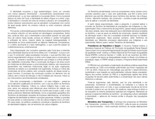 Identidade e território no Brasil
80
Identidade e território no Brasil
81
A identidade incorpora o jogo epistemológico como um conceito
com menor espectro dimensional – provavelmente caracterizável como
unidimensional – e, por isso, aplicável a uma escala inferior. Como é possível
deduzir do texto da Funai, a identidade se refere à língua ou à etnia. Logo,
a identidade é o conceito de corte do universo cultural e, em conseqüência,
produz diversos subconjuntos que se percebem comparáveis com outros
de igual escala dentro do universo cultural ou entre universos culturais
diferentes.
Porsuavez,adiversidadeaparecereferidaàsdiversasvariaçõesimanentes
no universo cultural e só tem sentido em abordagens comparativas. Sobre
isso, pode-se dizer que a diversidade é secundária quando se opta pelo
foco da cultura nesta escala, porque se enfatiza o caráter homogêneo
e unificador do termo, mesmo diante da inegável heterogeneidade. A
diversidade se torna predominante ao elaborar referências comparativas,
e o critério dominante é o fator heterogêneo, o que a permite passar do
multidimensional ao unidimensional.
Esta interpretação dos conceitos operados pela Funai leva a entender
que a identidade associa-se de forma direta com “o herdado”, e pouco com
o que “é construído” pelas sociedades humanas, o que permite inferir que
recorre especialmente à língua e à etnia como bases para a construção do
conceito. É possível e razoável argumentar que a língua e a etnia também
são realidades construídas. Mas a construção da língua e da etnia ocorre
em instâncias de difícil acesso a uma intervenção objetiva, sob mecanismos
apreendidos nas instâncias institucional, legal ou da ação organizada,
inerentes ao estado ou à sociedade civil organizada. A língua e a etnia são
construídas de forma coletiva, sem comando explícito de classe social ou
grupo humano. O processo da construção constitui um elemento vivo da
cultura, sem a marca da intenção, e não é mediado por recursos, meios ou
por instrumentos reconhecidamente socializados.
Sob esta compreensão, a identidade – no caso indígena – presta-se
como elemento qualificador do território, com o que se obtém os Territórios
de Identidade indígenas. Cultura ou cultura indígena foge a este uso,
pois, serve, em especial, para diferenciar seus membros em relação aos
membros que vieram de outras partes do mundo para ocupar o país, o que
tende a adicionar diferentes identidades. Como a expressão geográfica dos
Territórios de Identidade necessita de fronteiras delimitadoras, os territórios
indígenas de identidade se referem a porções pequenas, médias ou grandes
de suas partes ou subconjuntos, e não da cultura indígena como um todo.
Por essa razão, se justifica a existência conceitual e operativa de territórios
de identidade indígena, não de territórios de cultura indígena.
Os Territórios de Identidade, como se compreende o tema, servem como
conceito operativo para o caso dos quilombolas, que têm a etnia como
elemento que permite diferenciar seus membros dos demais, não a língua.
A etnia – elemento herdado, não construído – constitui a base de extensão
para se aplicar o conceito de identidade.
A partir dessa argumentação, cabe a pergunta: é possível aplicar o
conceito de Território de Identidade às populações não-indígenas ou não-
quilombolas? Sob a mesma linha de argumento, apesar dessa possibilidade
não estar vedada, seria mais adequado que a identidade estivesse acoplada
ao território, o que se pauta na vertente da construção, aspecto resultante
da afirmação sobre o fato de a sociedade ocidental repousar no trabalho
socialmente organizado. Seria possível, portanto, obter Territórios de
Identidade por diferentes processos relacionados aos indígenas e aos
quilombolas. Mesmo assim, seriam Territórios de Identidade.
Presidência da República e Seppir. O Governo Federal instituiu a
Secretaria Especial de Políticas de Promoção da Igualdade Racial (Seppir)
“para romper com a marcante fragmentação da ação do Estado na promoção
da igualdade racial”. Instituiu a Política Nacional de Promoção da Igualdade
Racial (PNPIR), conforme Decreto n° 4.886, de 20 de novembro de 2003,
com o objetivo de reduzir as desigualdades raciais no Brasil, com ênfase na
população negra. A PNPIR abriga e ampara o Programa Brasil Quilombola
(PBQ).
O PBQ tem por prioridade a implantação de políticas públicas específicas
para atender as 1.800 comunidades quilombolas que foram mapeadas até
o fim de 2004. Pauta-se em metodologia que permite o desenvolvimento
sustentável e que respeita as particularidades culturais dessa população.
Alguns dos pontos centrais do PBQ é a regularização agrária das terras
ocupadas há séculos pelos quilombolas e a preservação dos seus valores
históricos e culturais.
Pode-se argumentar, pelo descrito, que há uma identidade a ser
preservada, envolvendo a ancestralidade, as tradições e a cultura da
população negra como um todo, e que a preservação vincula-se de forma
concreta à posse e ao uso da terra. Em essência, esse enfoque é étnico e
se enquadra na mesma perspectiva aplicada aos indígenas. Mantendo-se
apenas os aspectos referidos ao território – as categorias cultura, identidade
e diversidade –, aplica-se de maneira similar à situação das populações
indígenas.
Ministério dos Transportes. O enfoque dos programas do Ministério
dos Transportes, contidos no PPA 2004/2007, volta-se para as conexões
– as macroconexões – entre eventuais territórios de escala relativamente
 