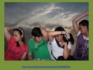 http://www.flickr.com/photos/jekert/3504690470/
 