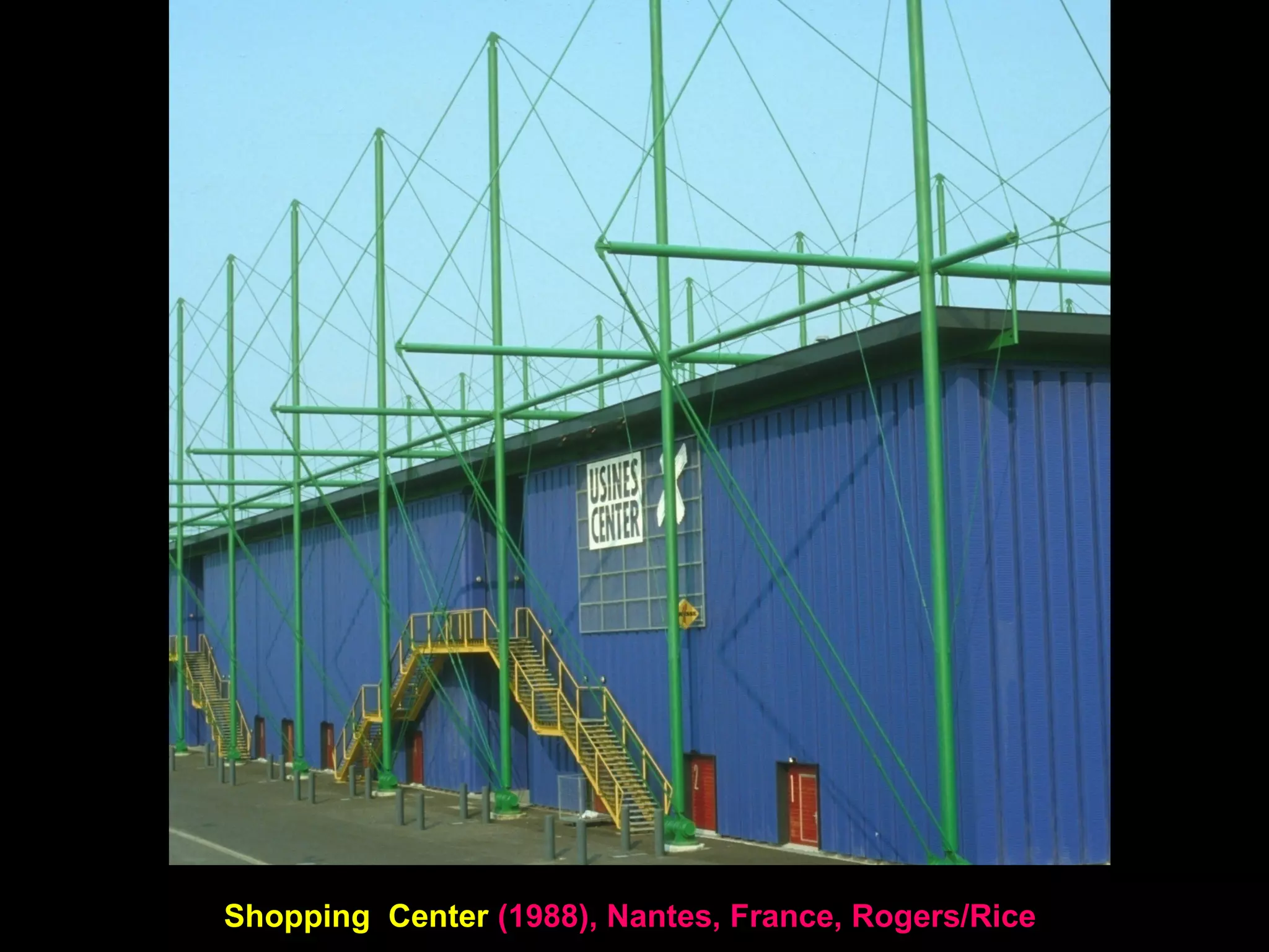 'Glass Worm' building - new
Peek & Cloppenburg store,
Cologne, Renzo Piano, 2005
 