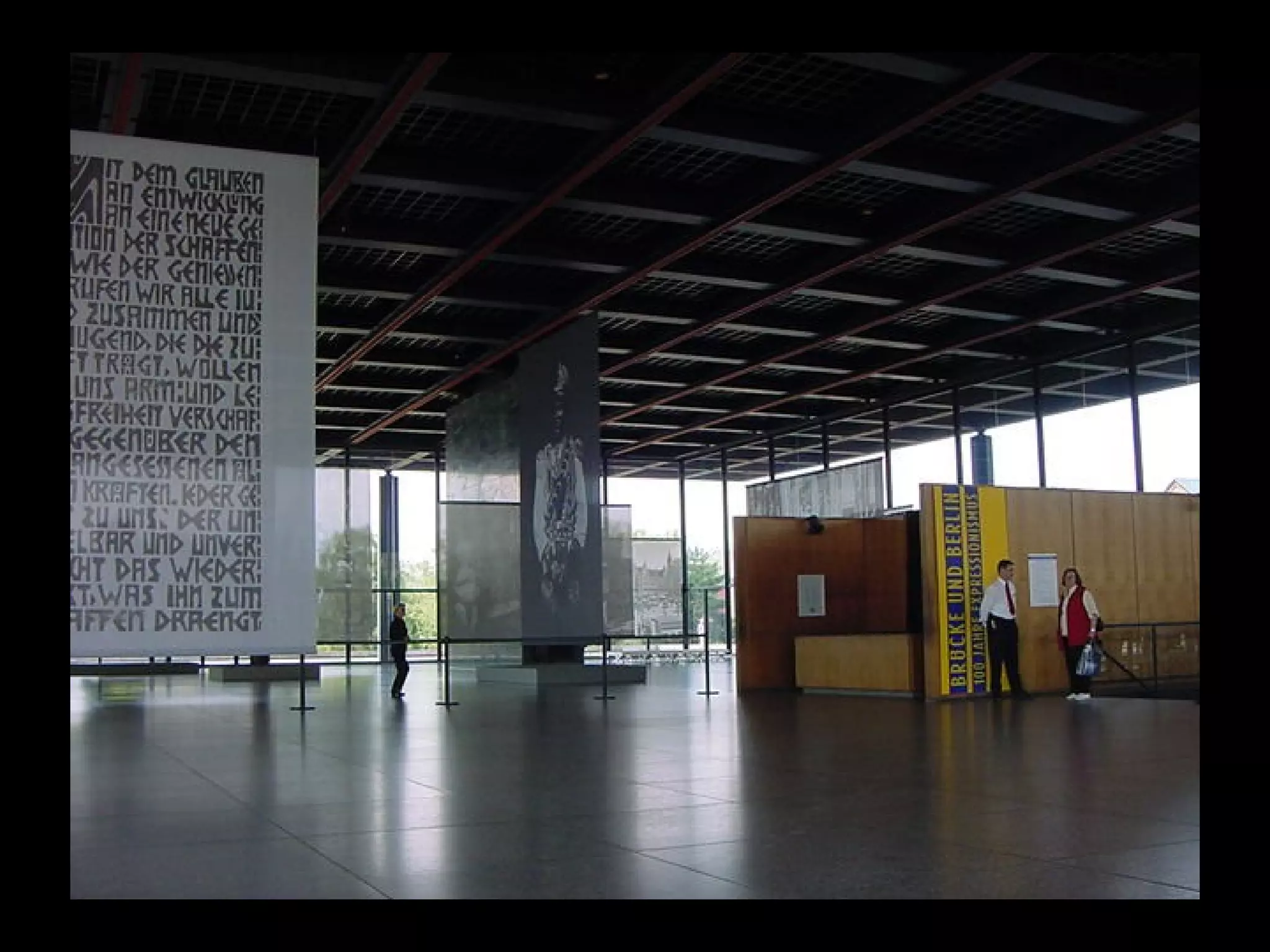 Space Truss Arch – Axial Force Flow
 