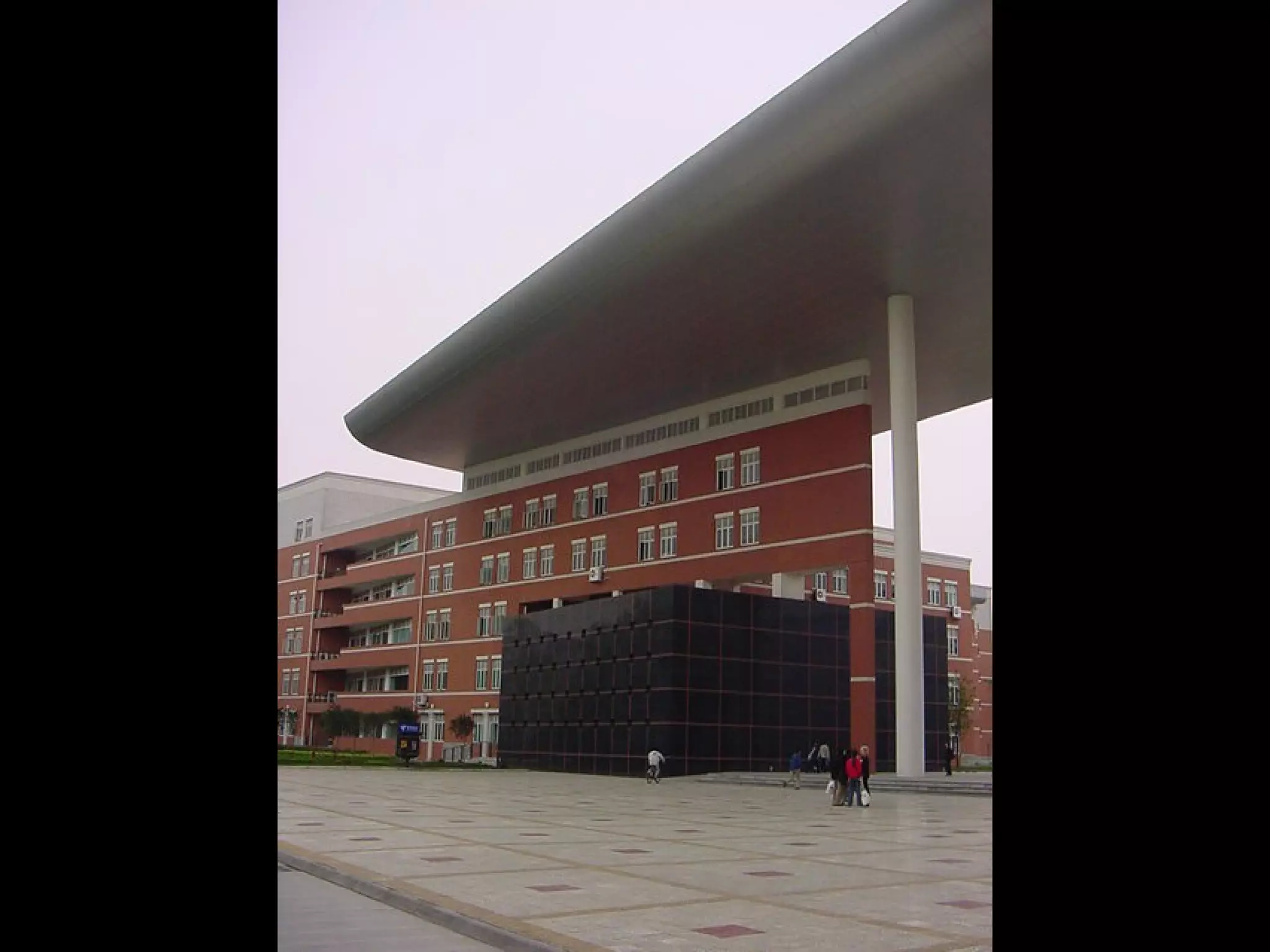 Kansai International Airport
Terminal in Osaka, Japan,
1994 , Renzo Piano
 
