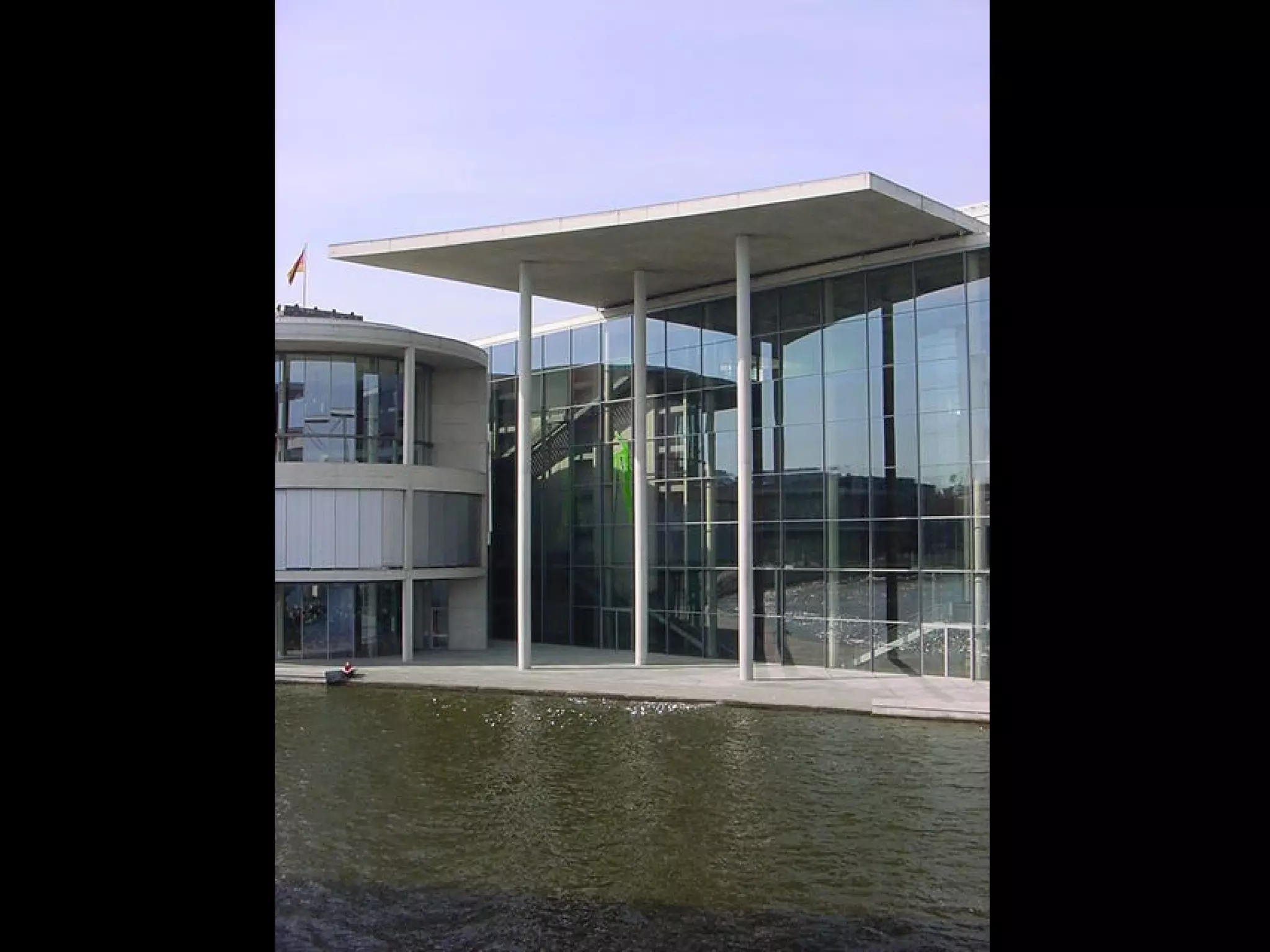 Terminal 5 Roof Heathrow Airport, London, 2005, Rogers/Arup
 