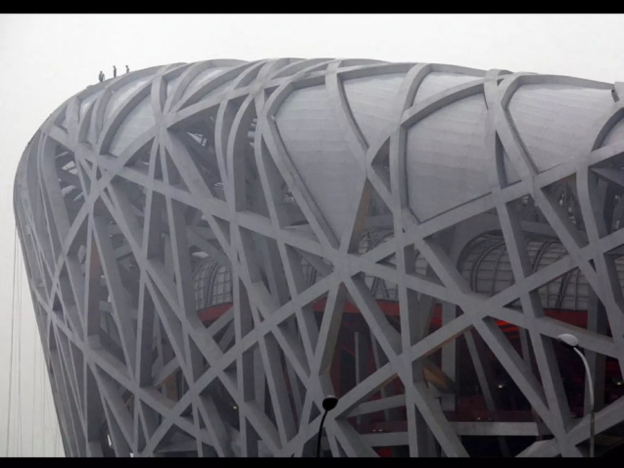 Generation of space grids by overlapping planar networks
 