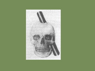 Las emociones, los instintos, probablemente los conceptos morales básicos, son disposiciones o repertorios inmanentes e innatos de la mente, desarrollados y conservados a lo largo de la evolución., y diversificados culturalmente. Interacción mente y cuerpoLa mente funciona y elabora representaciones corporeizadas(de espacio y tiempo) del mundo y del cuerpo propio, si éste le suministra continuamente la materia prima mental, incluso durante el sueño, por el flujo neural cuerpo-cerebro. La mente se retrotrae sobre el cuerpo regulando a voluntad, intencionalmente, los efectos de las emociones, los movimientos corporales, el ritmo de respiración o cardiaco; controla, anticipa, planea las respuestas corporales ante los estímulos de mundo, sean reales o no. 