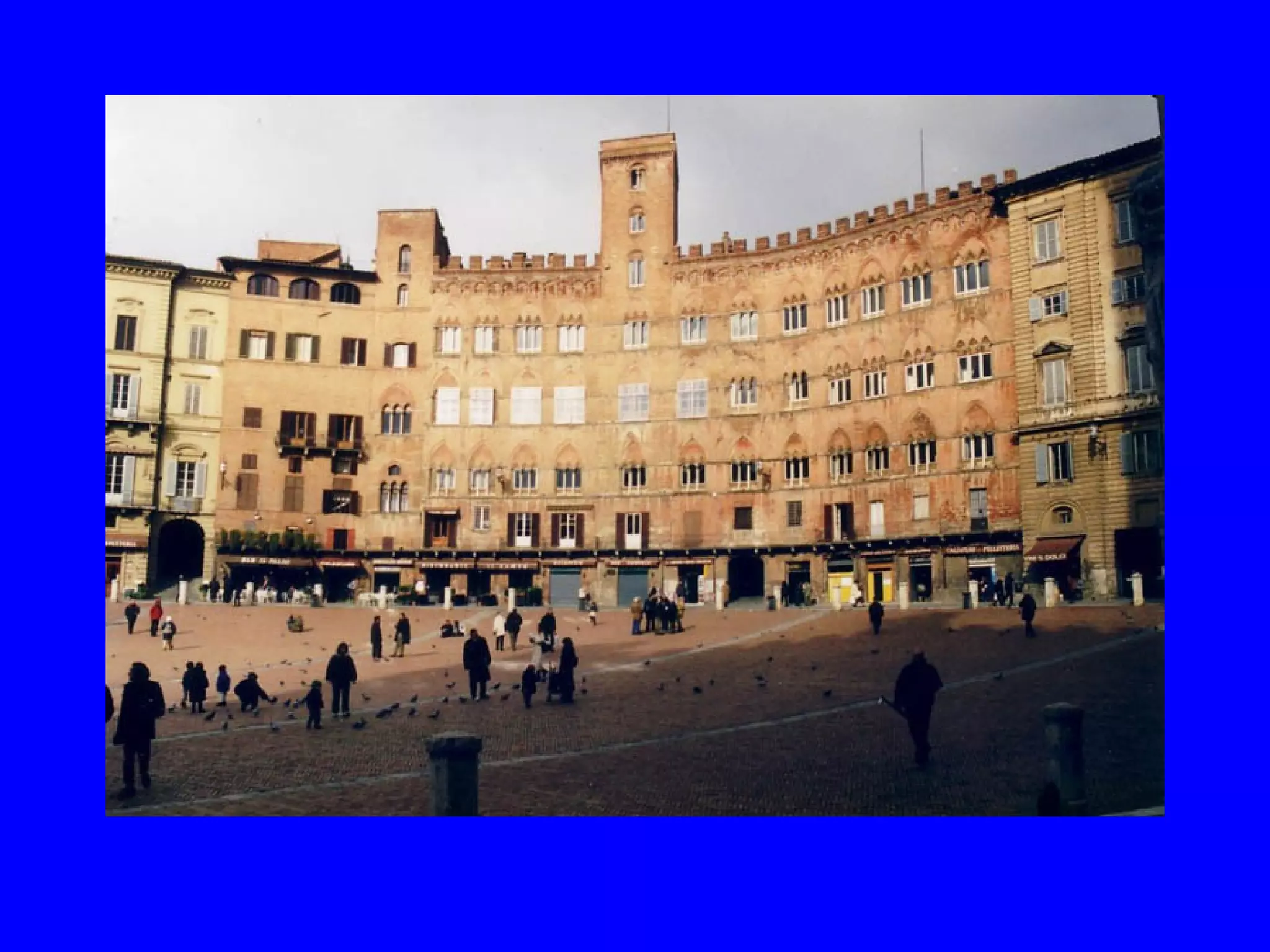 We would like two
cups of soup and
two sandwiches and
a bottle of mineral
water without gas.
 