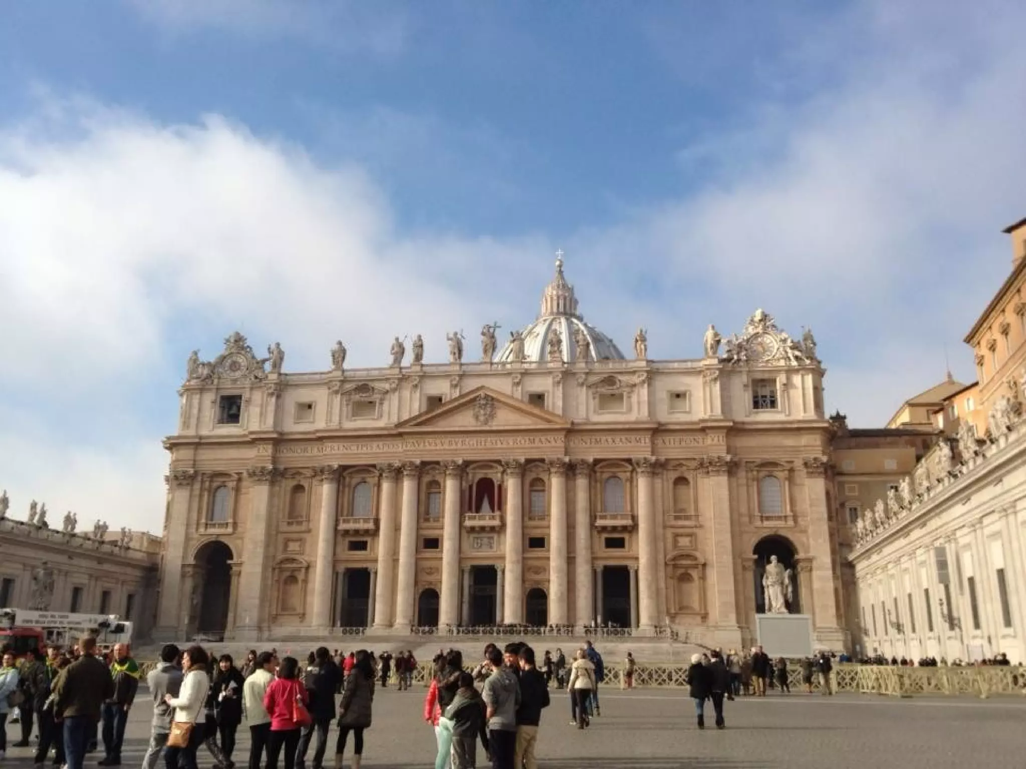 Dove ha
dimenticato Lei i
biglietti? Li ha
messi sulla tavola?
 