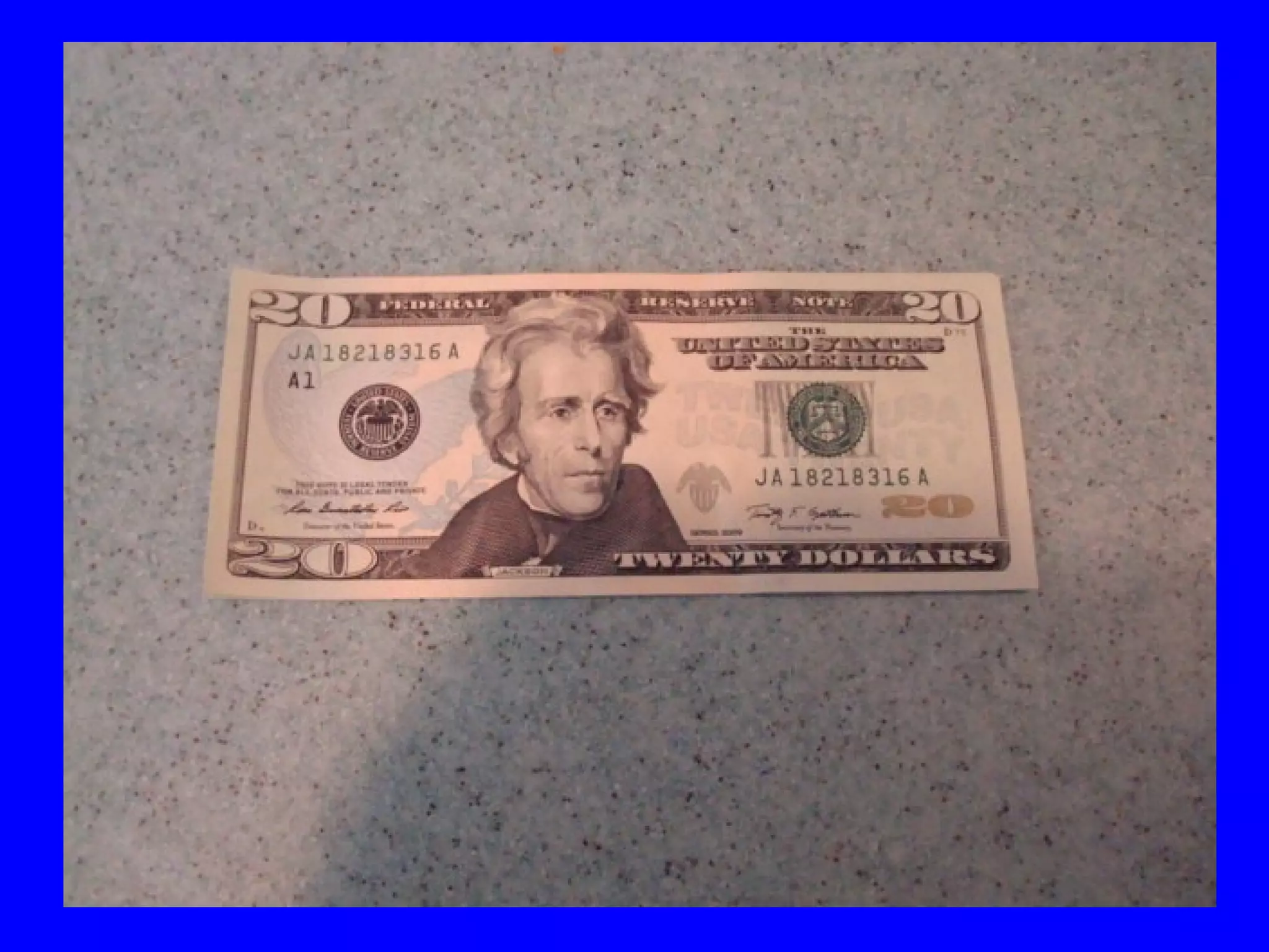 Ha Lei già
comprato la
giacca o la
comprerà
domani?
 