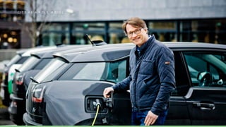 C I T Y A S A R O L E M O D E L
 