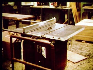 61


SLIDE 4 - WOODWORKING MACHINERY   COPYRIGHT 1999 - UNIVERSAL SAFETY CONSULTING
 