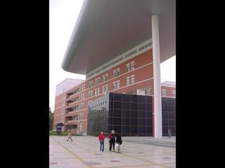 Bent surface structures
 