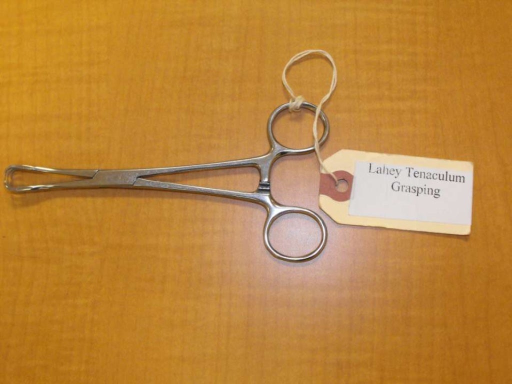 Surgical instruments test