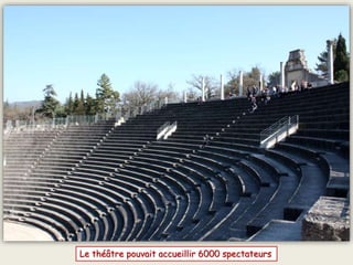 Le théâtre pouvait accueillir 6000 spectateurs
 