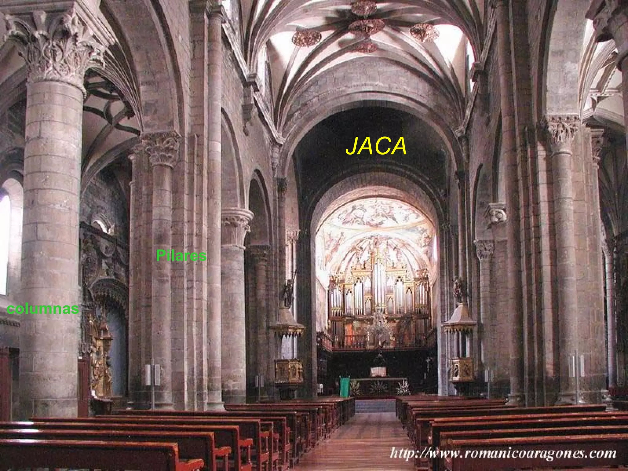 DEPARTAMENTO DE CIENCIAS SOCIALES – HISTORIA DEL ARTE 
Copyright Colegio Escolapias Gandia info@escolapiasgandia.es www.escolapiasgandia.es 
28 
Tipos de decoración: 
LACERÍA (geométrica) 
Pilares 
columnas 
JACA 
 