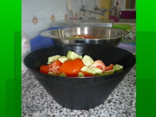 Taller de cocina: preparar una ensalada para comer