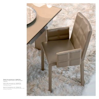 Sedia con braccioli_Art. 7283B P61
Struttura in metallo rivestita in pelle champagne
capitonné

Chair with armrests_Art. 7283B P61
Metal structure, covered with button-tufted
champagne leather

Stuhl mit Armlehnen_Art. 7283B P61
Rahmen aus Metall, mit champagnerfarbigem Leder
bezogen, kapitoniert
 