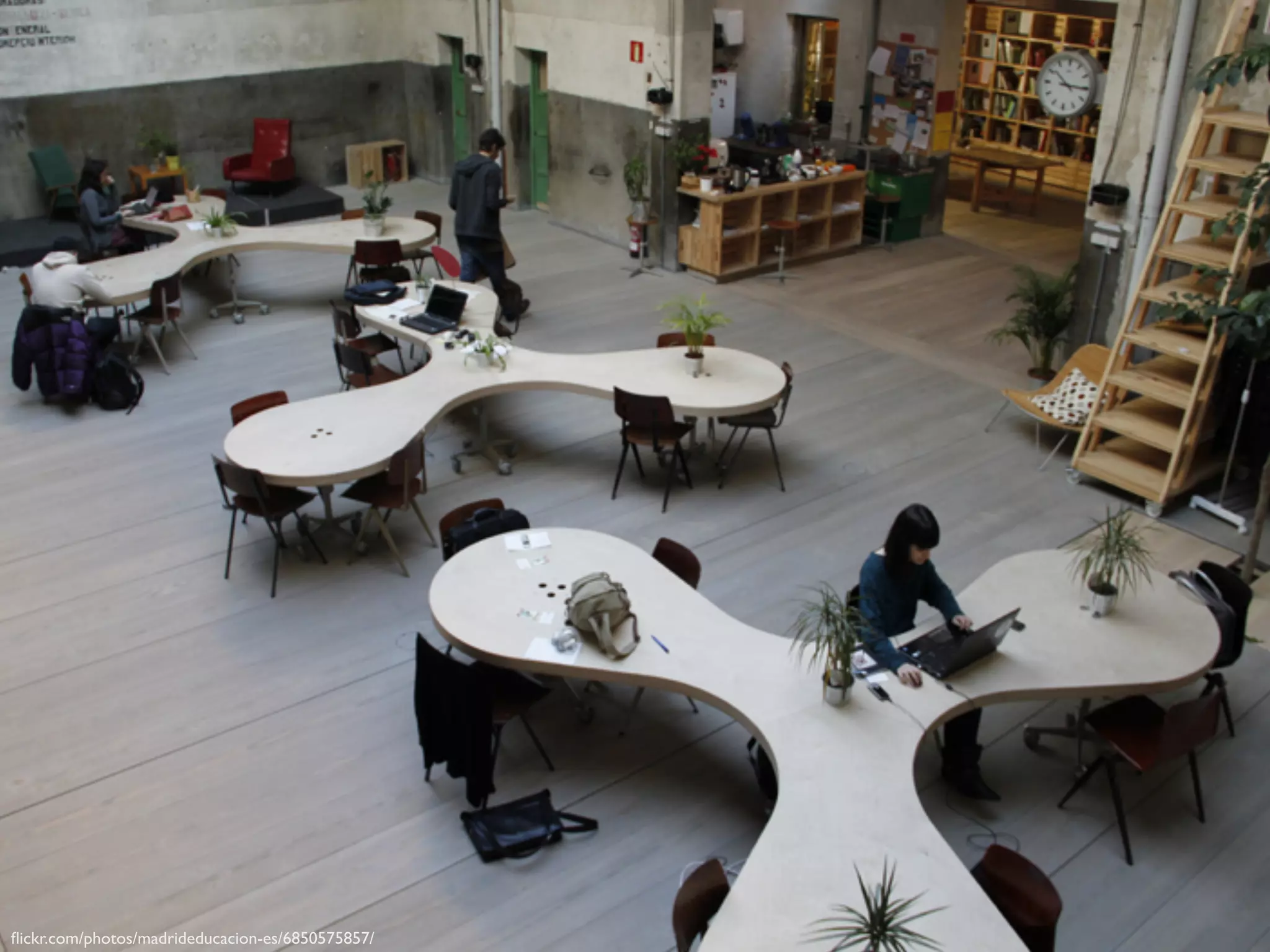 flickr.com/photos/madrideducacion-es/6850575857/ 
 