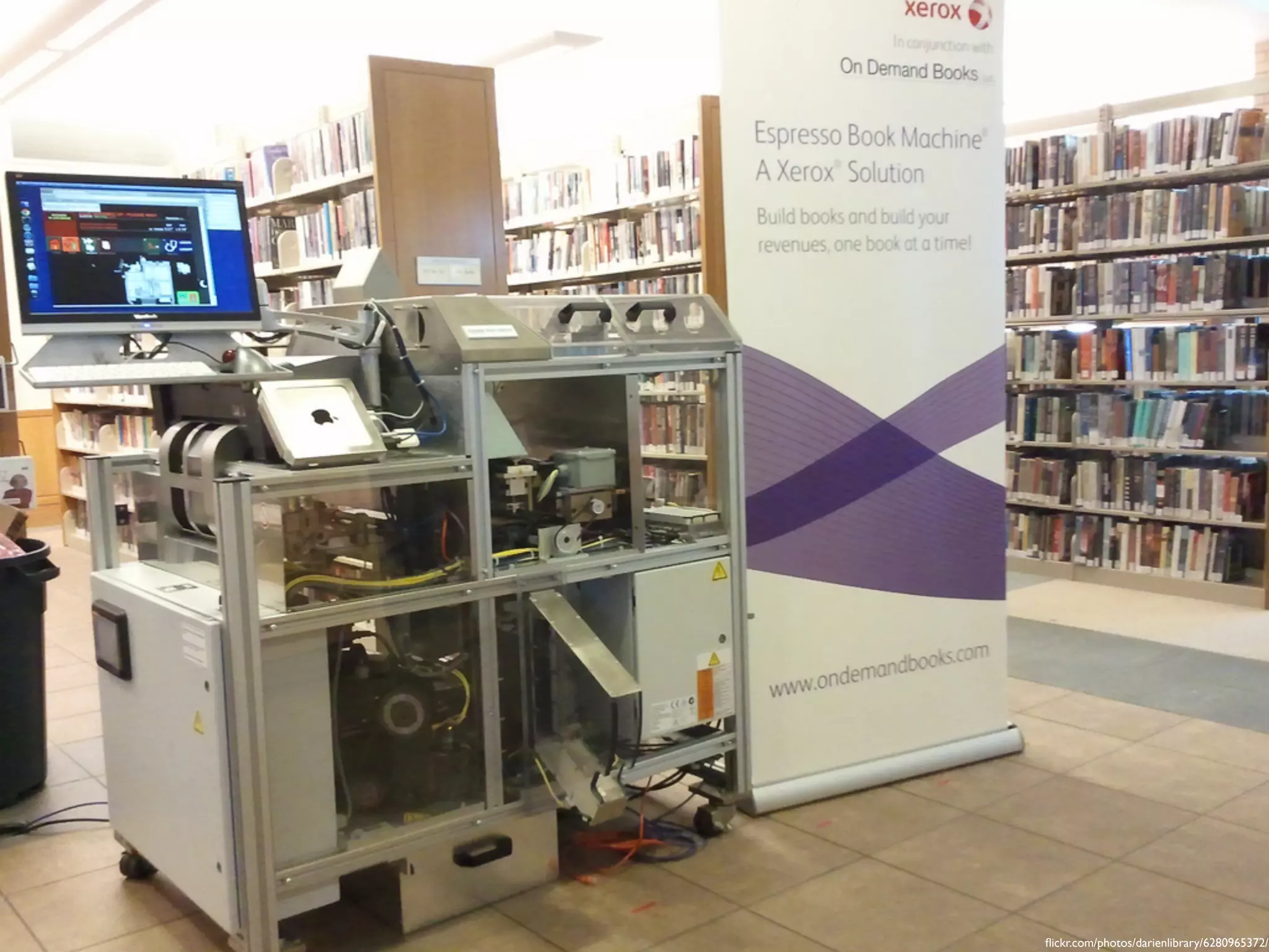 flickr.com/photos/darienlibrary/6280965372/ 
 