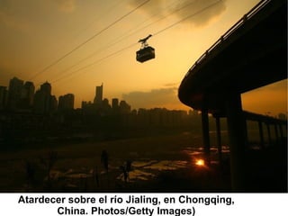 Atardecer sobre el río Jialing, en Chongqing, China. Photos/Getty Images) 