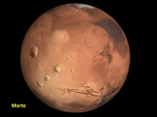 Galaxia catalogada como AM 0644-741 está a 300 millones de años luz Un anillo de cúmulos estelares de brillantes estrellas azules recién formadas, rodean el núcleo amarillento de lo que alguna vez fue una galaxia espiral normal.