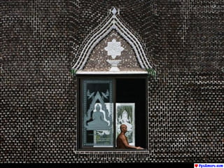 Tempio di bottiglie  vetro