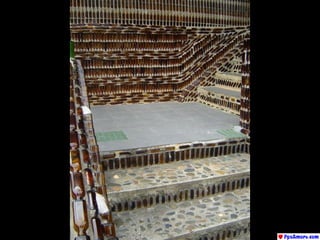 Tempio di bottiglie  vetro