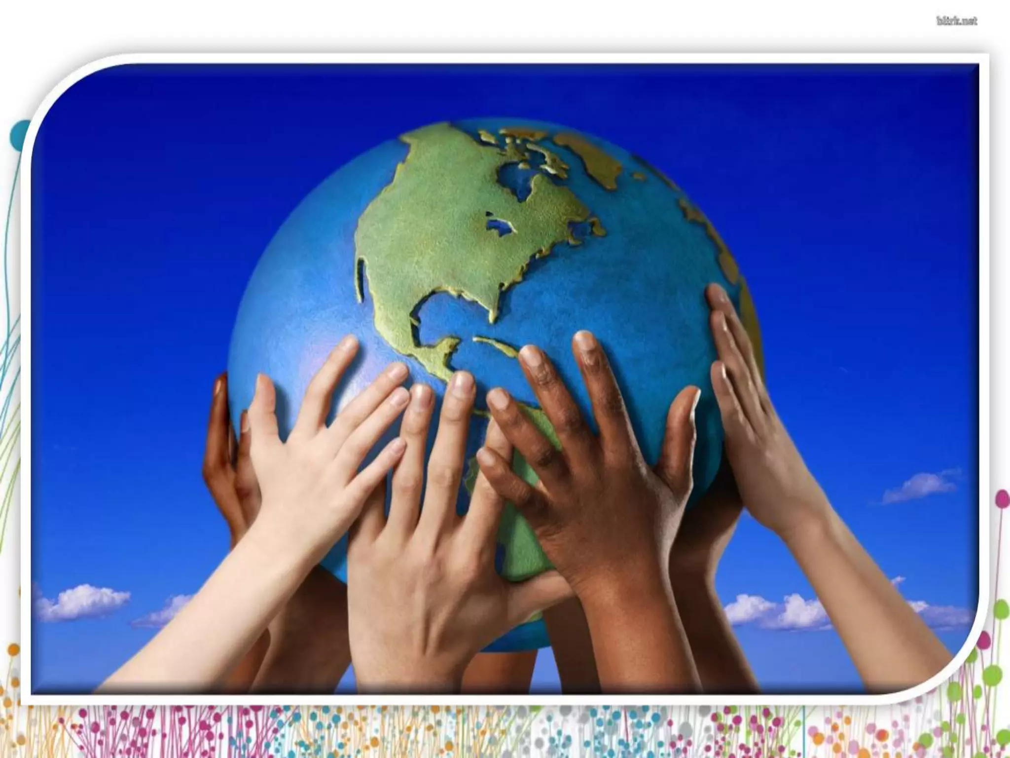 • Emphasis is on learners 
who interpret and 
construct meaning based 
on their own experiences 
and interactions. 
 