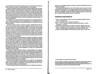 el que se podía vislumbrar el área de los dibujos proyectivos. Allí se realizó un feliz matrimonio
entre el nivel teórico y el empírico, que también resultó ser una unión productiva.
Además de los parientes mayores de esta familia de dibujos proyectivos (el test de la Casa-
Árbol-Persona de Buck, y el test del dibujo de dos personas de K. Machover) se cuenta tam-
bién con la modificación de Abrams (dibujo de una persona bajo la lluvia) que intenta obtener
datos sobre la idea de sí mismo bajo condiciones -simbólicas- de estrés ambiental; la técnica
del dibujo de un animal de Schwartz (útil para poner de manifiesto el aspecto biológico de la
unidad biosocial), el test de las ocho hojas de Caligor, que penetra en las capas más profun-
das de la identificación psicosexual del examinado; el test del dibujo de una familia, el test del
concepto más desagradable de Harrower, el test de completamiento de dibujos de Kinget, y la
técnica del garabato libre.
Alimentados con una sustanciosa dieta de experiencia clínica y de estudios experimen-
tales, los dibujos proyectivos son cada vez más aceptados por lo que realmente son: téc-
nicas en desarrollo de persistente y fundamental importancia en la baterfa clínica de las
técnicas proyectivas.
Este libro se propone encarar a los dibujos proyectivos fundamentalmente desde un
punto de vista clínico como método útil para un diagnóstico económico, y como un acce-
sorio para la psicoterapia. En líneas generales se trata de una obra cllnica destinada antes
que nada para servir a la práctica del psicólogo clínico, del ya formado y del que está en
formación. •A menudo, los procedimientos se establecen sobre la base de su utilidad em-
pírica mucho antes de que la ciencia experimental pruebe su validez y le brinde una fun-
damentación consistente. De allí que con mucha frecuencia el enfoque clínico se anticipe
al académico•(1). En consecuencia las observaciones de base empírica que constituyen la
columna de este libro son hipótesis que, en su mayor parte, requieren .todavía una Investi-
gación experimental y una verificación.
8 autor y sus colaboradores esperan además que las hipótesis que presentan los estudios
sobre investigación preparen el encuadre que lleva a intensificar los estudios sobre investiga-
ción de la validez. (Una de las secciones resume la investigación realizada hasta la fecha en
el campo de los dibujos proyectivos.) Los integrantes de la familia proyectiva gráfica han de-
jado los pañales hace ya tiempo, pero se necesita aun investigación experimental y clínica de
las hipótesis que presentan este libro sobre bases predominantemente empfricas (excepción
hecha de aquellas que ya han recibido fundamentación experimental). Se trata de hipótesis
establecidas en la práctica clínica y que -como ocurre con la técnica de Rorschach- pueden
ser utilizadas hasta tanto finalice la amplia investigación que, en parte, es aun necesaria para el
establecimiento final de su validez.
8 campo de los dibujos proyectivos constituye una subespecialidad en la que participan
muchos científicos. Por ello he procurado que algunos capítulos que tratan de las modificacio-
nes de las técnicas gráficas estuviesen acargo de distinguidos profesionales destacados por su
sobresaliente competencia en dichas técnicas. Así, entre los colaboradores, contamos con los
propios creadores de las técnicas, en varios casos, yelfos mismos han escrito secciones dedi-
cadas alas innovaciones. Entiendo que el producto logrado de este modo ha sido más rico que
el que podría haberse obtenido si el autor hubiese pretendido presentar él solo todo el campo
de los dibujos proyectivos a partir de su experiencia.
Deseo reconocer la especial deuda de gratitud que he contraído con mis colaboradores,
quienes en sus contribuciones han penetrado más allá de la superficie de la personalidad para
hallar, con trabajo, perseverancia y sensibilidad, a los seres humanos tal como son, y han lo-
grado transmitir esta Imagen con veracidad y simpatía.
Mi reconocimiento se extiende a los estudiantes, quienes en los laboratorios de dibujos pro-
. 22 EMANUaF. HAMMER
yectivos, con sus penetrantes preguntas, estimularon gran parte del pensamiento teórico que
se desarrolla en este libro.
Estoy especialmente agradecido a John N. Buck, maestro y amigo, no sólo por su cuida-
dosa revisión del manuscrito y por sus múltiples sugerencias útiles, sino también por el cons-
tante aliento y colaboración que me ha prestado durante años, en todos los problemas de la
técnica de la interpretación. También debo expresar mi agradecimiento a Lila K. Hammer, tanto
por su constante y paciente asistencia como por sus útiles ideas. ·
REFERENCIAS BIBLIOGRÁFICAS
1. Be!lak, L: A study of !imitations and "failures": toward an ego psychology of projective techniques. J.
Proj. Tech., 18:279-293, 1954.
2. Bender, L: Schizophrenic cllndhood. Nerv. Child.: 138-140, 1952.
3. Buck, J. N.: 1he H-T-P technique, a qualitative and quantitative scoring method. J. Clin. Psych.,
Monografía Nº 5: 1-120, 1948.
"4. Machover; Karen: PersonalityProjection in the Drawing ofaHuman Figure. Springfle!d, lhomas, 1949.
5. Machover, K: Drawings ofthe human figure, en Frank, L K; Harrison, R.; Hellersbef'g, E. Machover, K, y
Steiner, M.: Persona/ity Development in Adolescent Girfs. Yel!ow Springs, Antioch Press, 1953.
·s.Schilder, P.: lmage andAppearance ofthe Human Body. NuevayYork, lntemat. Univ. Press, 1950.
• Las obras preced'ldas por un asterisco tienen edición en castellano.
Nota: Se han respetado en esta edición las notas aportadas por Jaime Bemstein para la primera edición en Argentina. La
bbliografia en castellano que confeccionó especialmente para dicha primera edición se encuentra en la pági1a 441.
En la presente edición hemos conservado las imágenes origilales, aiJstando el tamaño de las mismas pero siempre mante-
niendo las poporc:iolm, de modo de alcanzar un diseño de págha más homogéneo.
PREFACIO 23
 