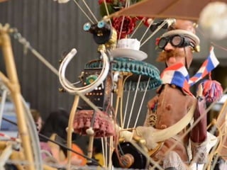 invention by Emett…

BY David Sweeney via YouTube

 