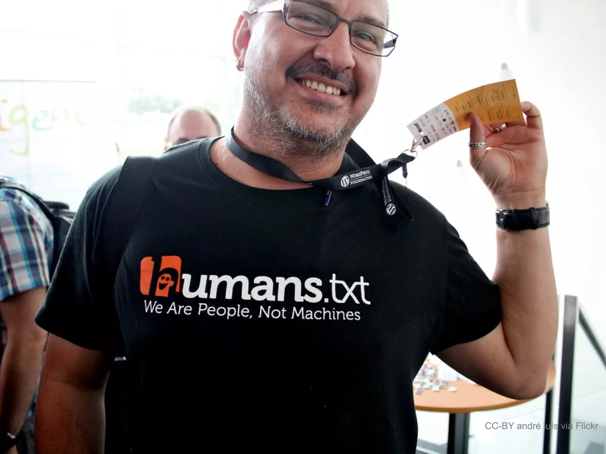 A human view
CC-BY andré luís via Flickr
 