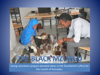 Young volunteers prepare donated dates in the foundation’s office for 
the month of Ramadan. 
 