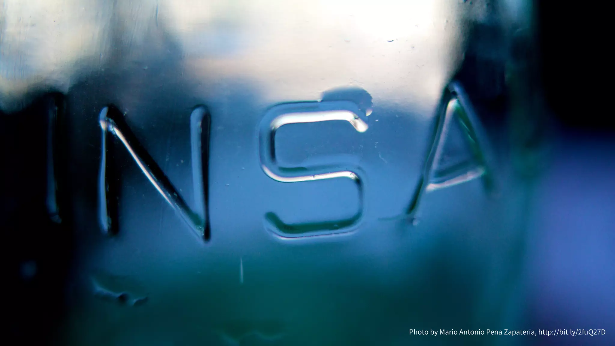 Photo by Mario Antonio Pena Zapatería, http://bit.ly/2fuQ27D
 