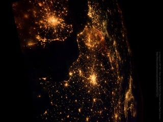 cclicensed(BYNC)ﬂickrphotobyNASA'sMarshallSpaceFlightCenter:
http://ﬂickr.com/photos/nasamarshall/6093337721/
 