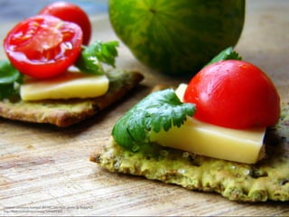 LUNCH
creative commons licensed (BY-NC-SA) ﬂickr photo by EssjayNZ:
http://ﬂickr.com/photos/essjay/2444692365
 