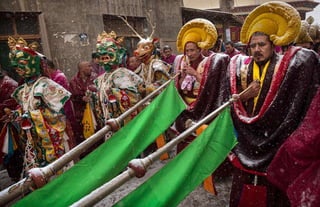 Tibetan Buddhists Celebrate Monlam