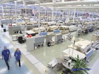 http://s3.gizmovil.com/files/2007/03/nokia-
factory2.jpg
 