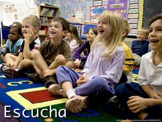 Escucha   http://www.ﬂickr.com/photos/wwworks/2908834853
 