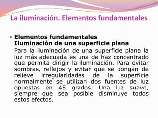 El uso del zoom debe limitarse al mínimo y a ser posible nunca utilizarlo dentro de un plano. El zoom sirve para variar la distancia focal de la lente sin tener que cambiarla. Es mucho más eficaz y realista el uso de un "dolly" (el trípode de la cámara va sobre ruedas). Con esto se consiguen maniobras de acercamiento y alejamiento con cambio de perspectiva. 