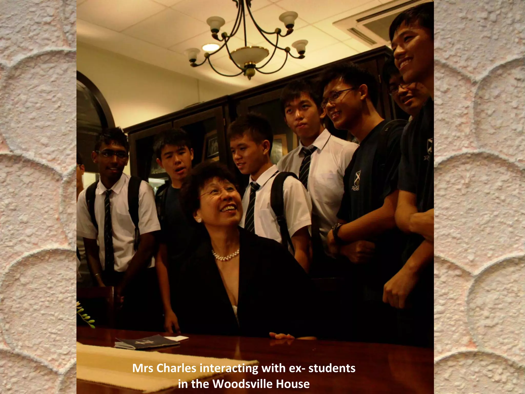 Mrs Charles interacting with ex‐ students 
in the Woodsville House
 